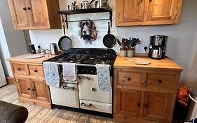 Spaniel Cottage With Views Of Ham Hill, Stoke Sub Hamdon
